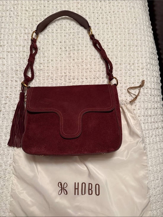 HOBO Handbags - EUC Hobo Rogue Shoulder Bag in Chocolate Suede